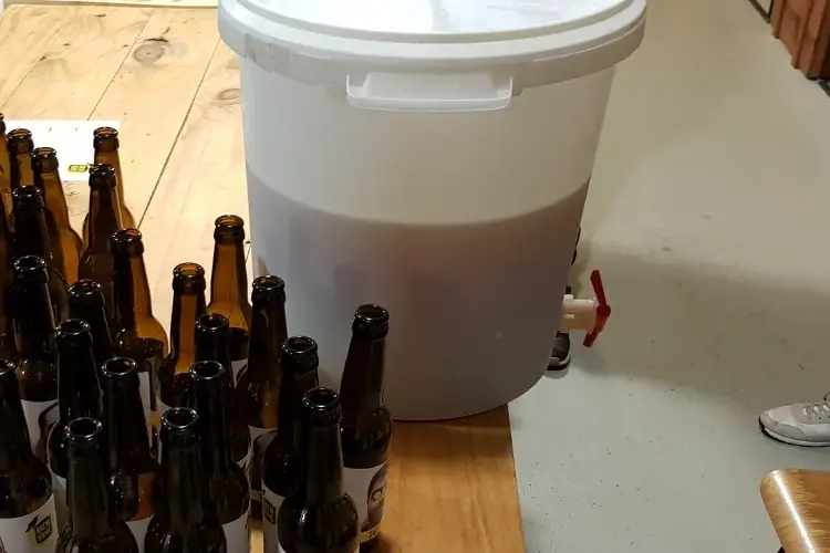 is bottling bucket necesarry