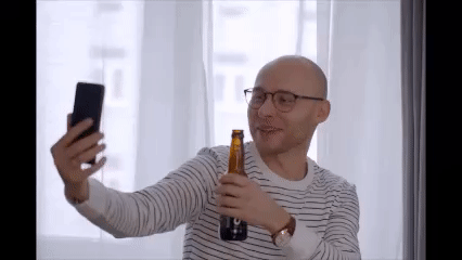 selfie beer reviewer